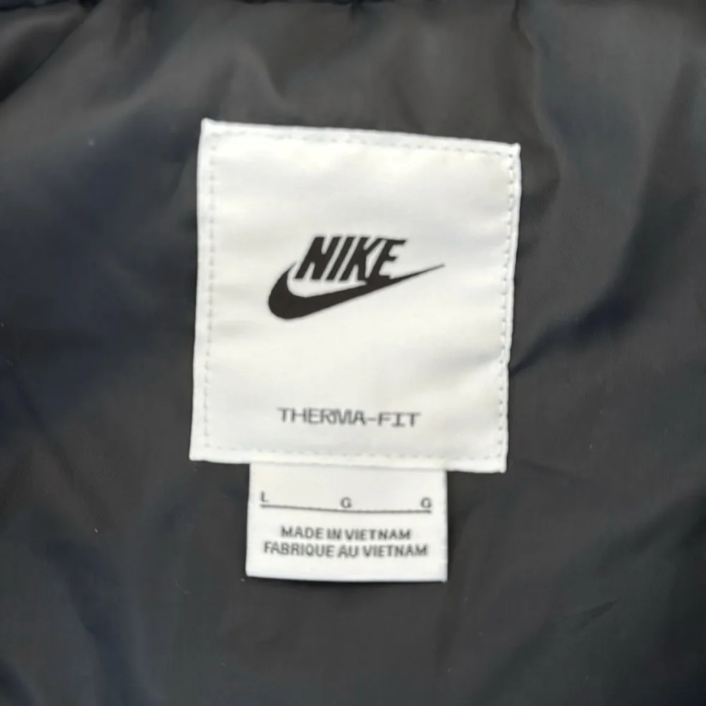 Nike Club Therma-Fit Vest Brand New - Picture 6 of 6